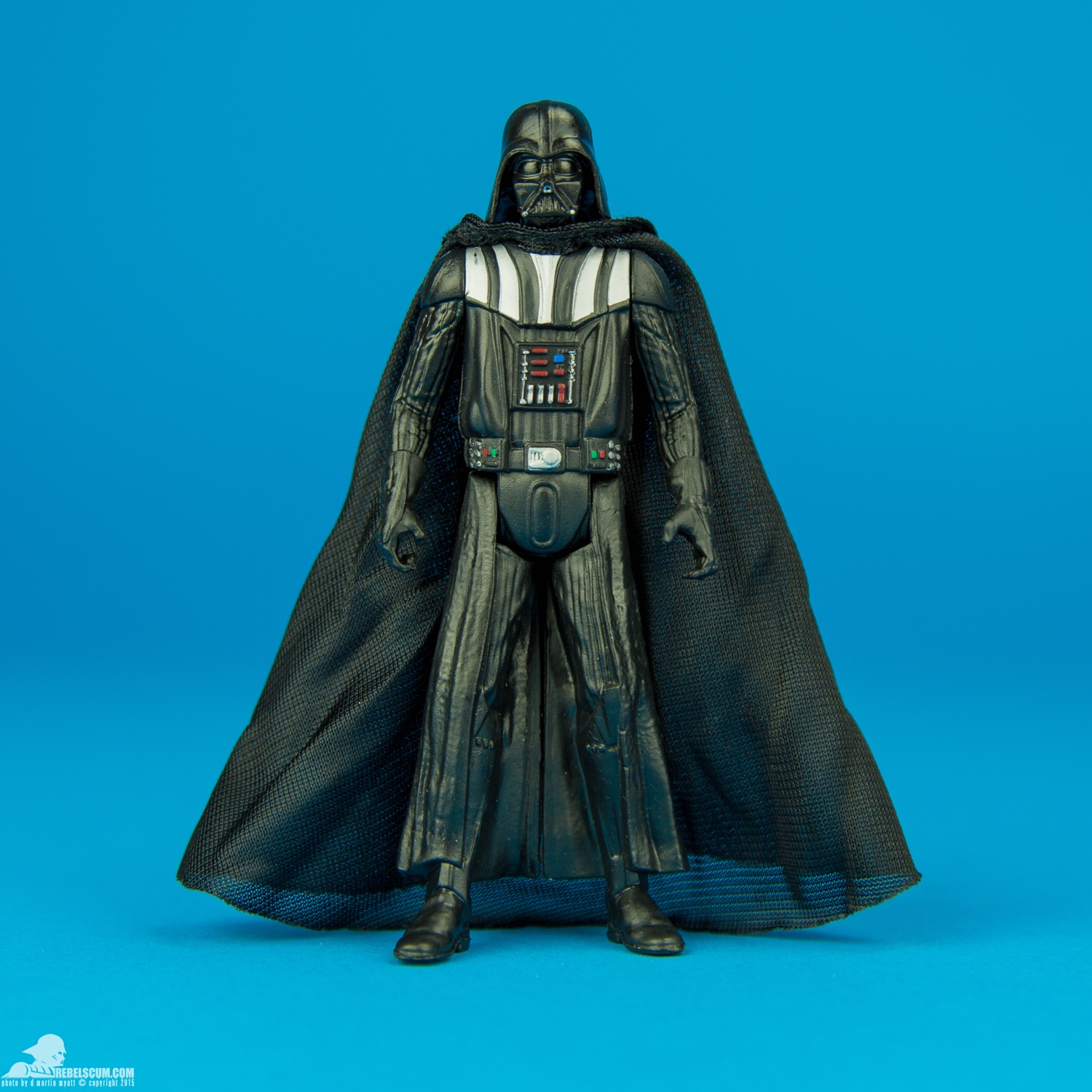 Darth-Vader-Star-Wars-The-Force-Awakens-Hasbro-001.jpg