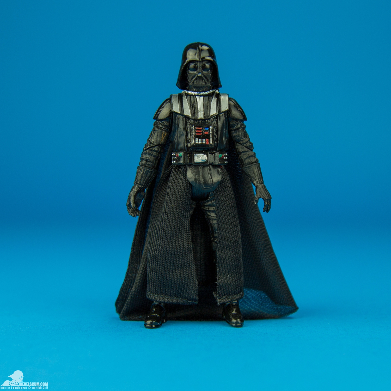 Darth-Vader-The-Black-Series-Walmart-001.jpg