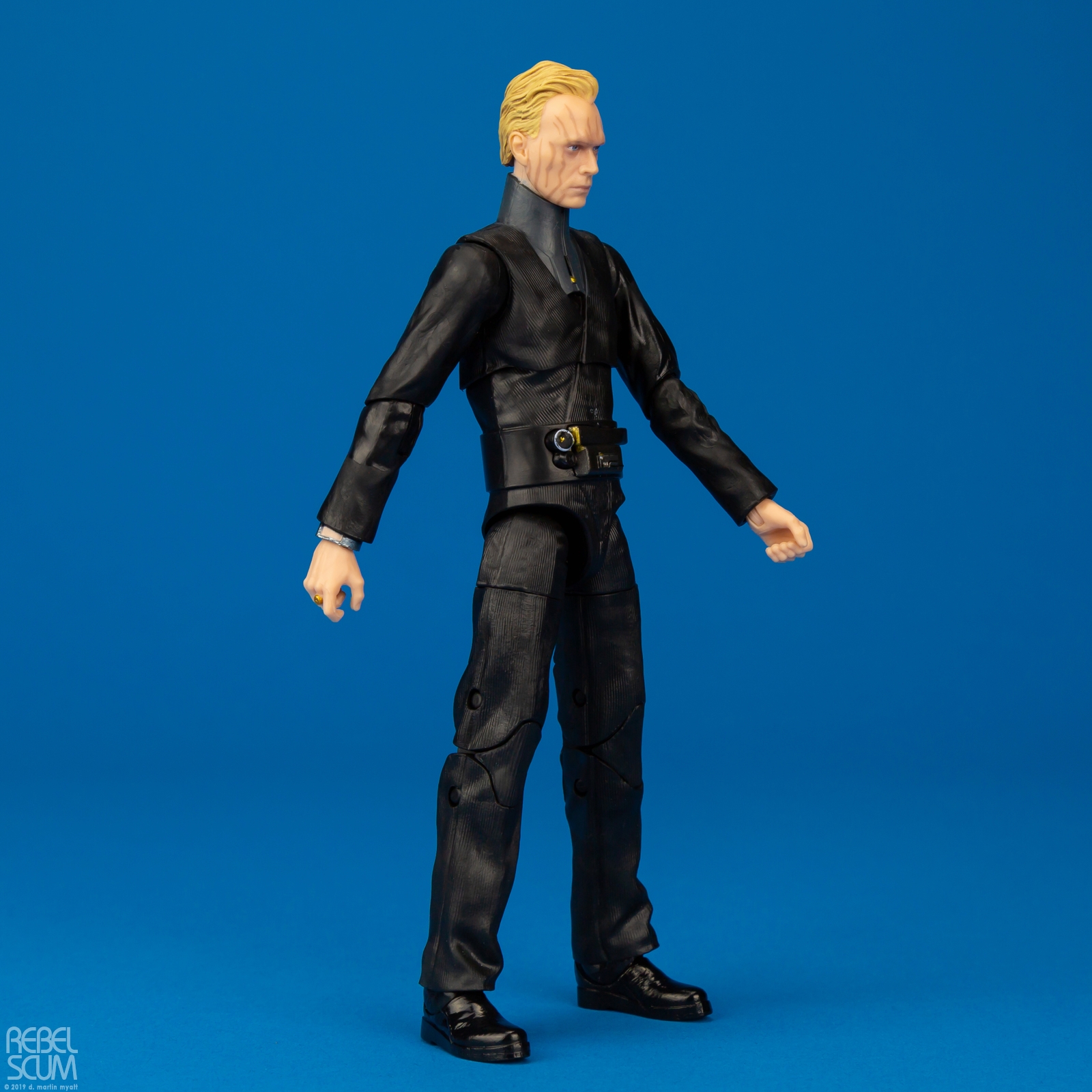 Dryden-Vos-79-The-Black-Series-Hasbro-002.jpg