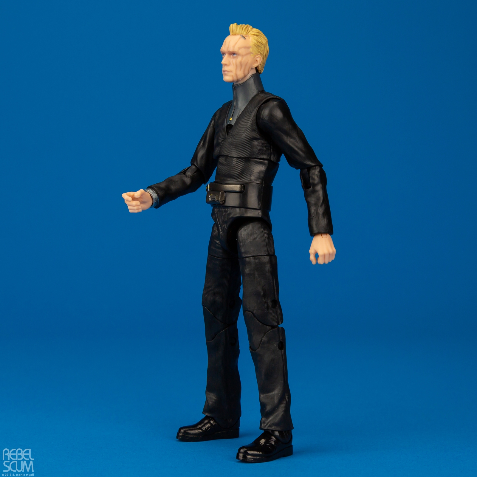 Dryden-Vos-79-The-Black-Series-Hasbro-003.jpg