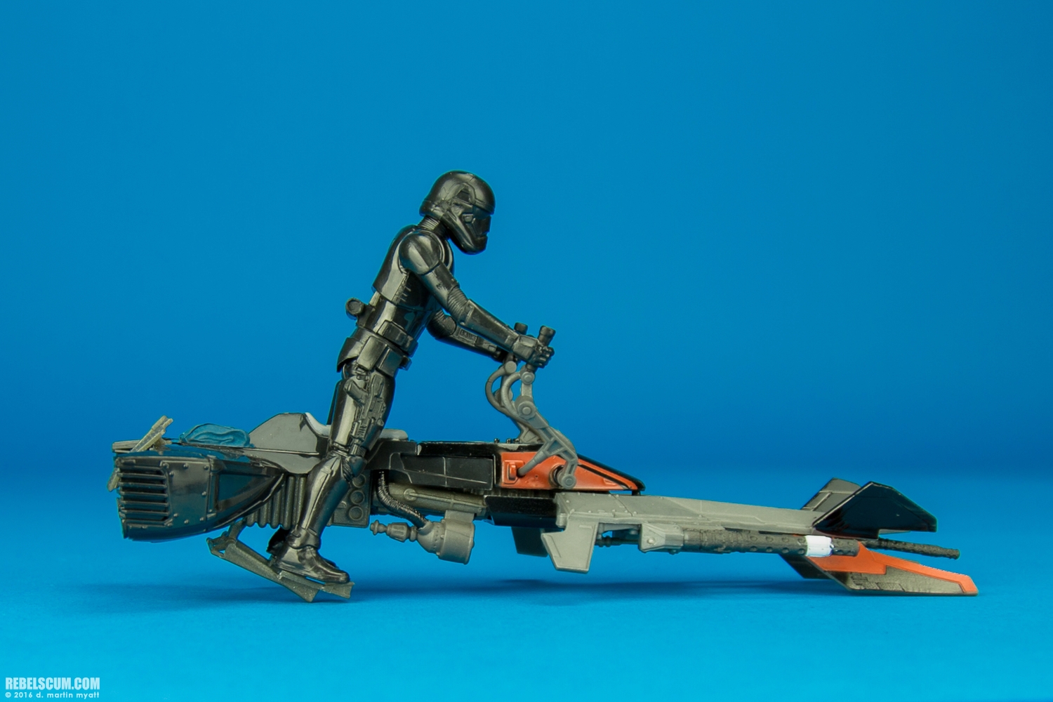 Elite-Speeder-Bike-Vehicle-The-Force-Awakens-Hasbro-006.jpg