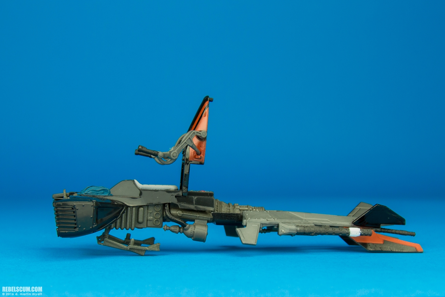 Elite-Speeder-Bike-Vehicle-The-Force-Awakens-Hasbro-009.jpg