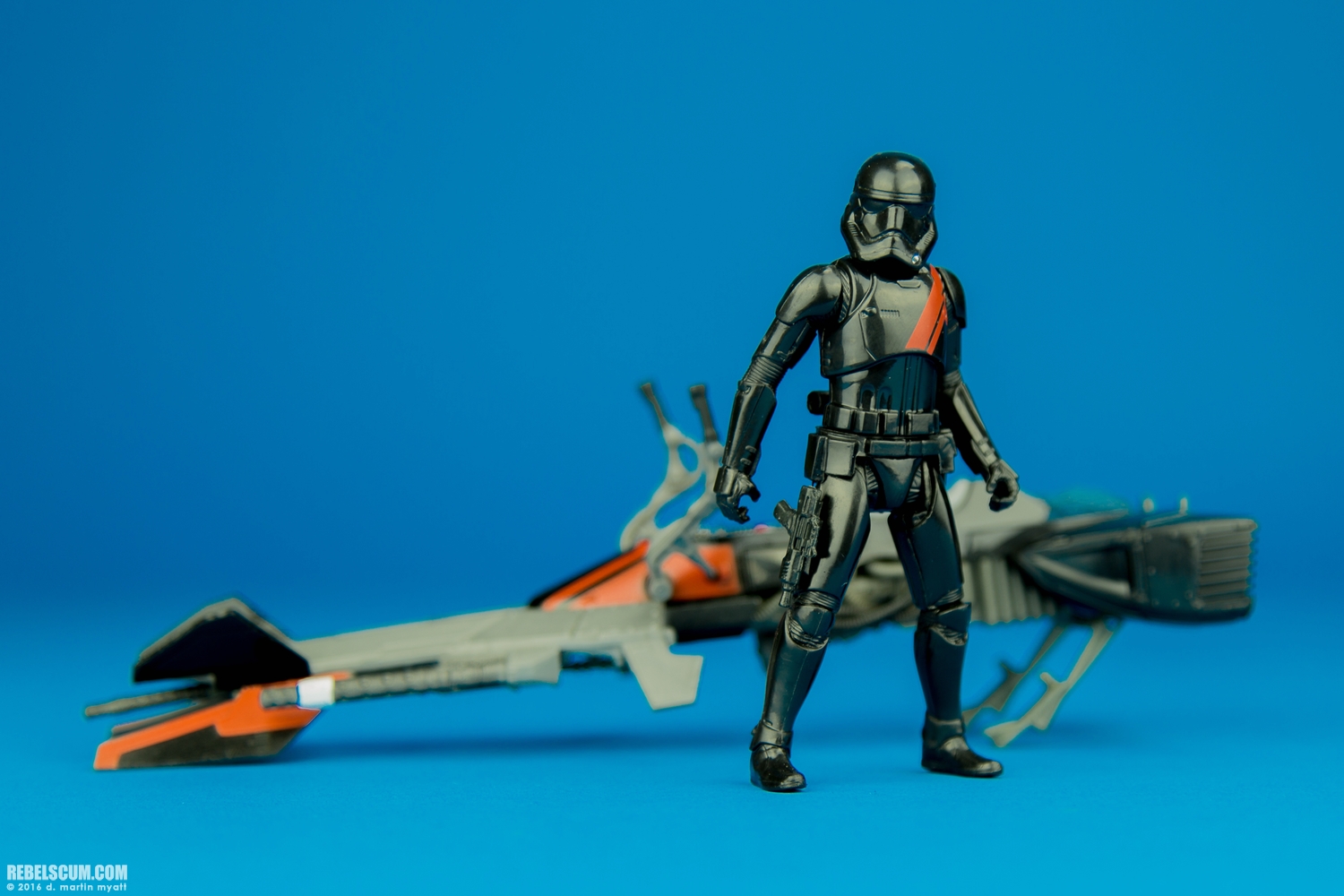 Elite-Speeder-Bike-Vehicle-The-Force-Awakens-Hasbro-013.jpg