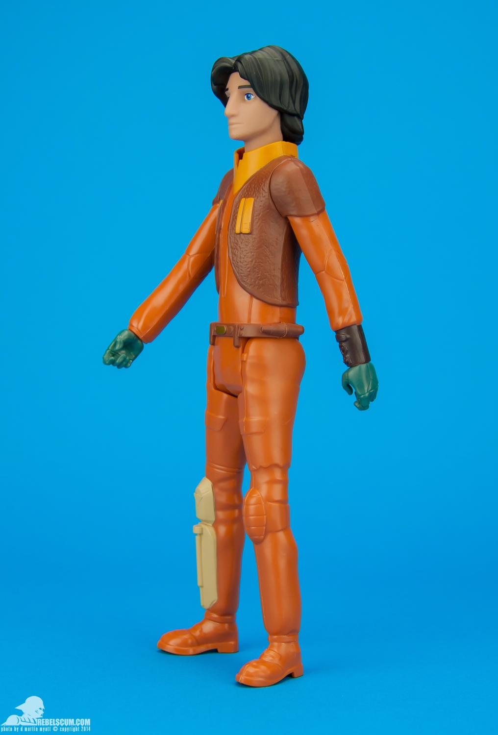 Ezra-Bridger-Star-Wars-Rebels-Hero-Series-Figure-003.jpg