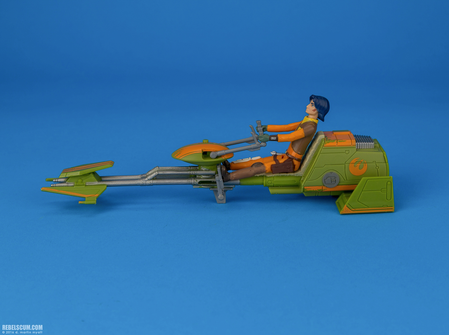 Ezra-Bridgers-Speeder-Rogue-One-Hasbro-B6113-B3716-014.jpg