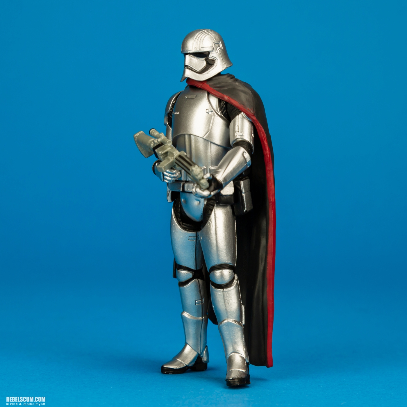 Finn-First-Order-Disguise-Captain-Phasma-Forcelink-Hasbro-011.jpg