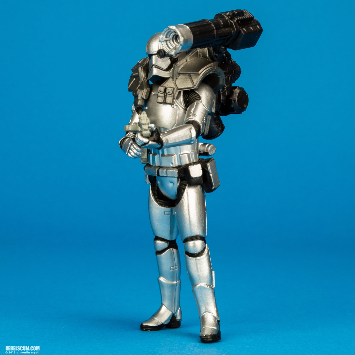 Finn-First-Order-Disguise-Captain-Phasma-Forcelink-Hasbro-015.jpg