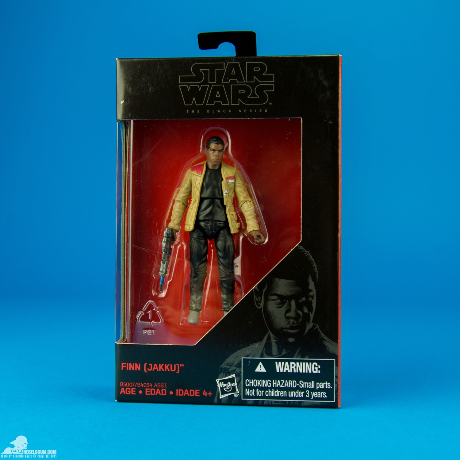 Finn-Jakku-The-Black-Series-Walmart-009.jpg