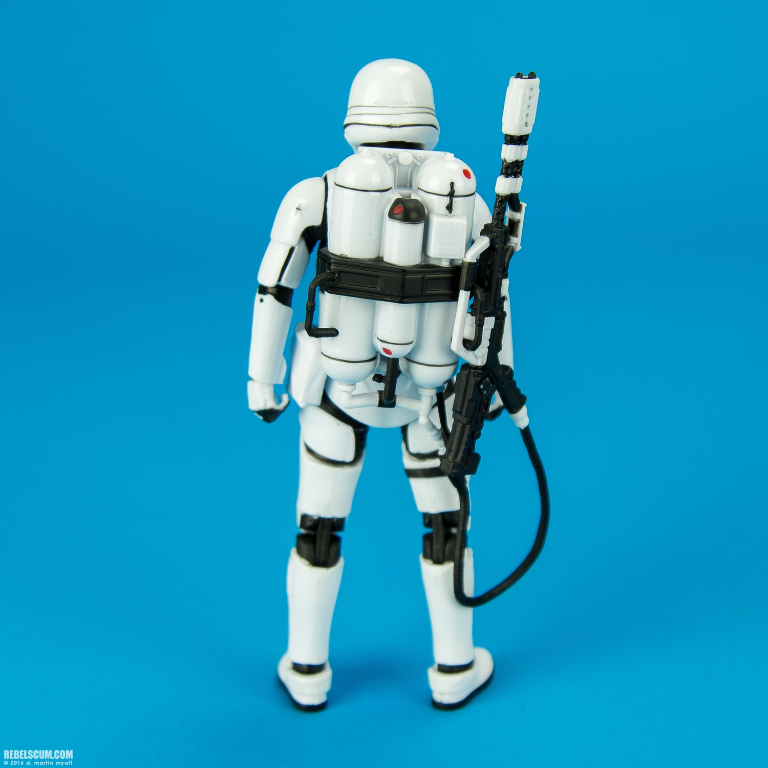 First-Order-Flametrooper-16-The-Black-Series-6-inch-010.jpg