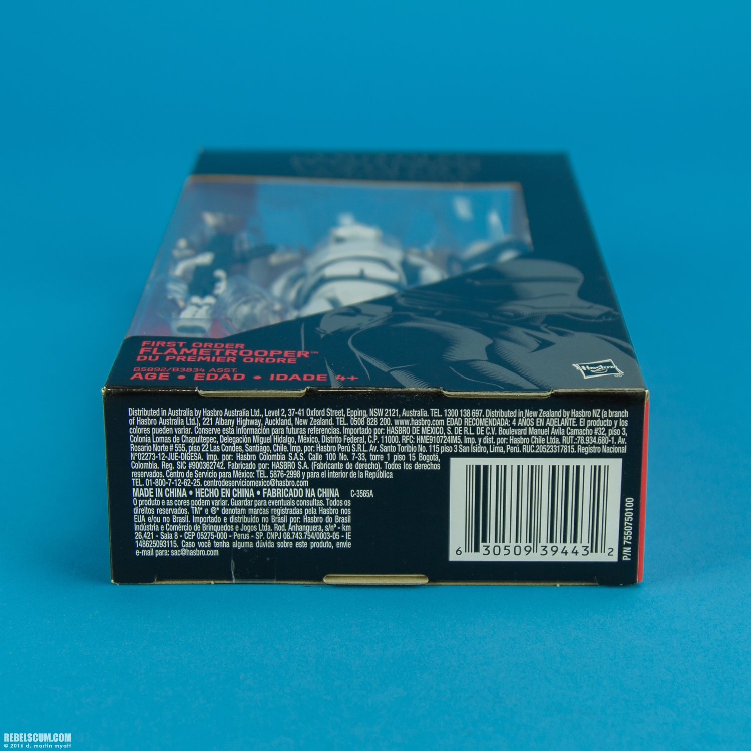 First-Order-Flametrooper-16-The-Black-Series-6-inch-018.jpg