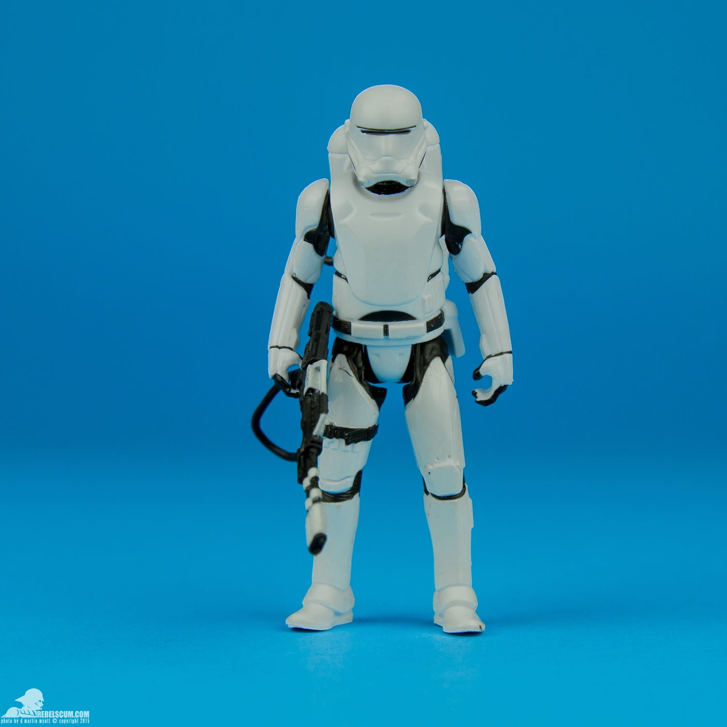 First-Order-Flametrooper-The-Force-Awakens-Hasbro-005.jpg