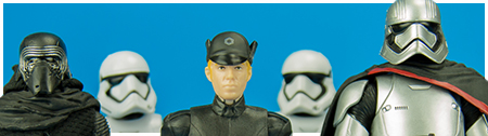 13 First Order General Hux - The Black Series 13 First Order General Hux - The Black Series