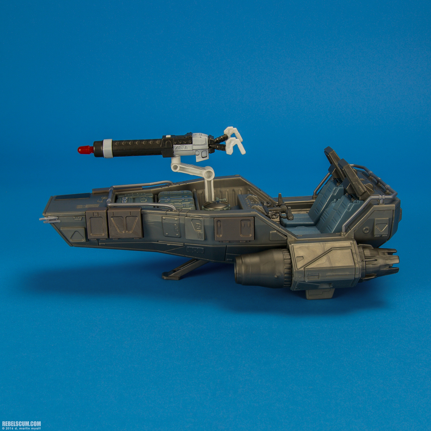 First-Order-Snowspeeder-Rogue-One-Star-Wars-Hasbro-009.jpg