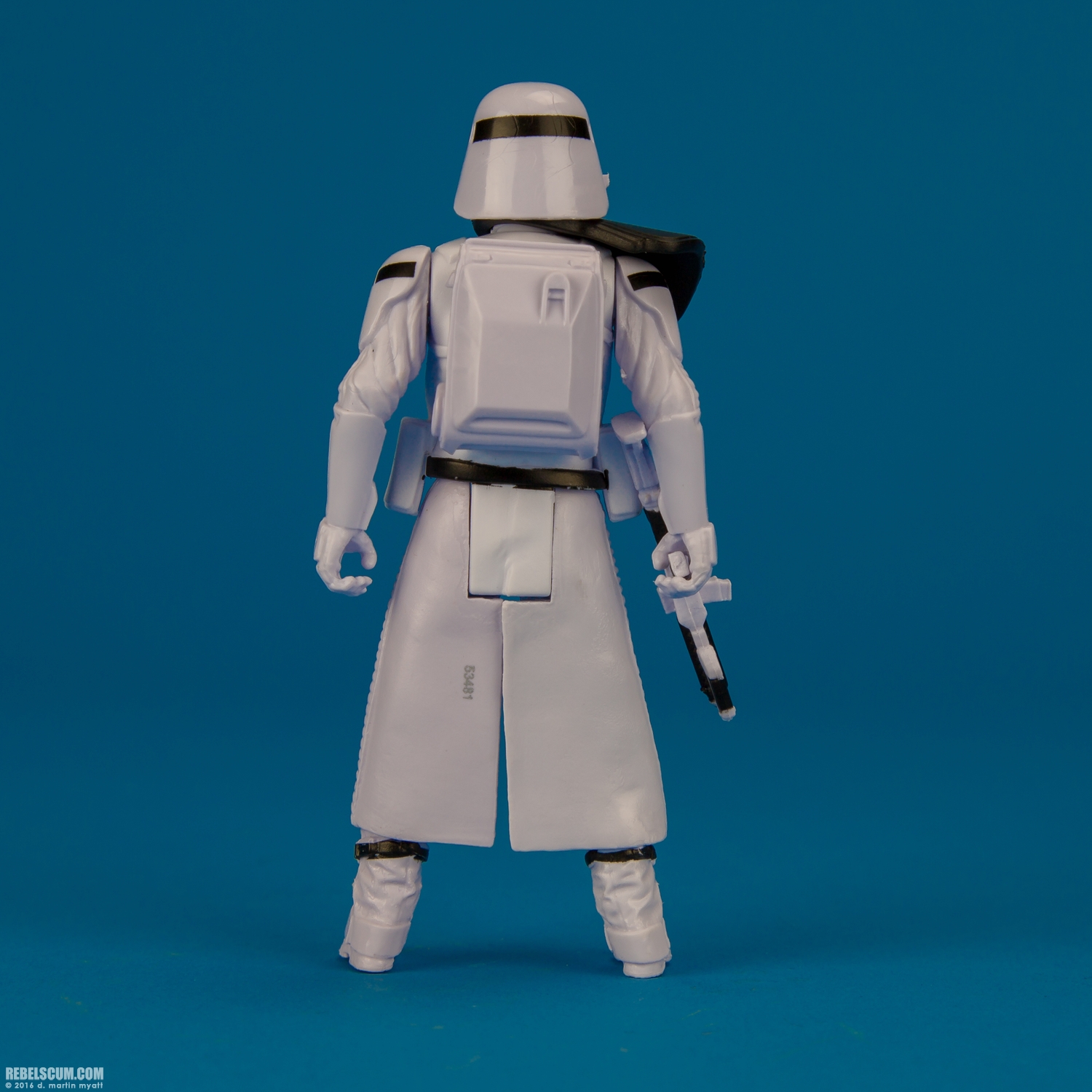First-Order-Snowtrooper-Officer-Snap-Wexley-The-Force-Awakens-012.jpg
