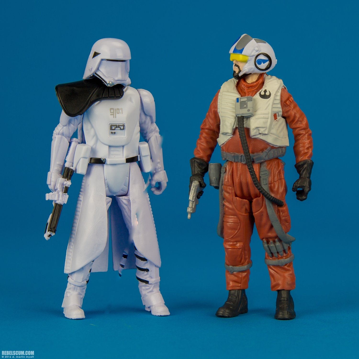 First-Order-Snowtrooper-Officer-Snap-Wexley-The-Force-Awakens-019.jpg