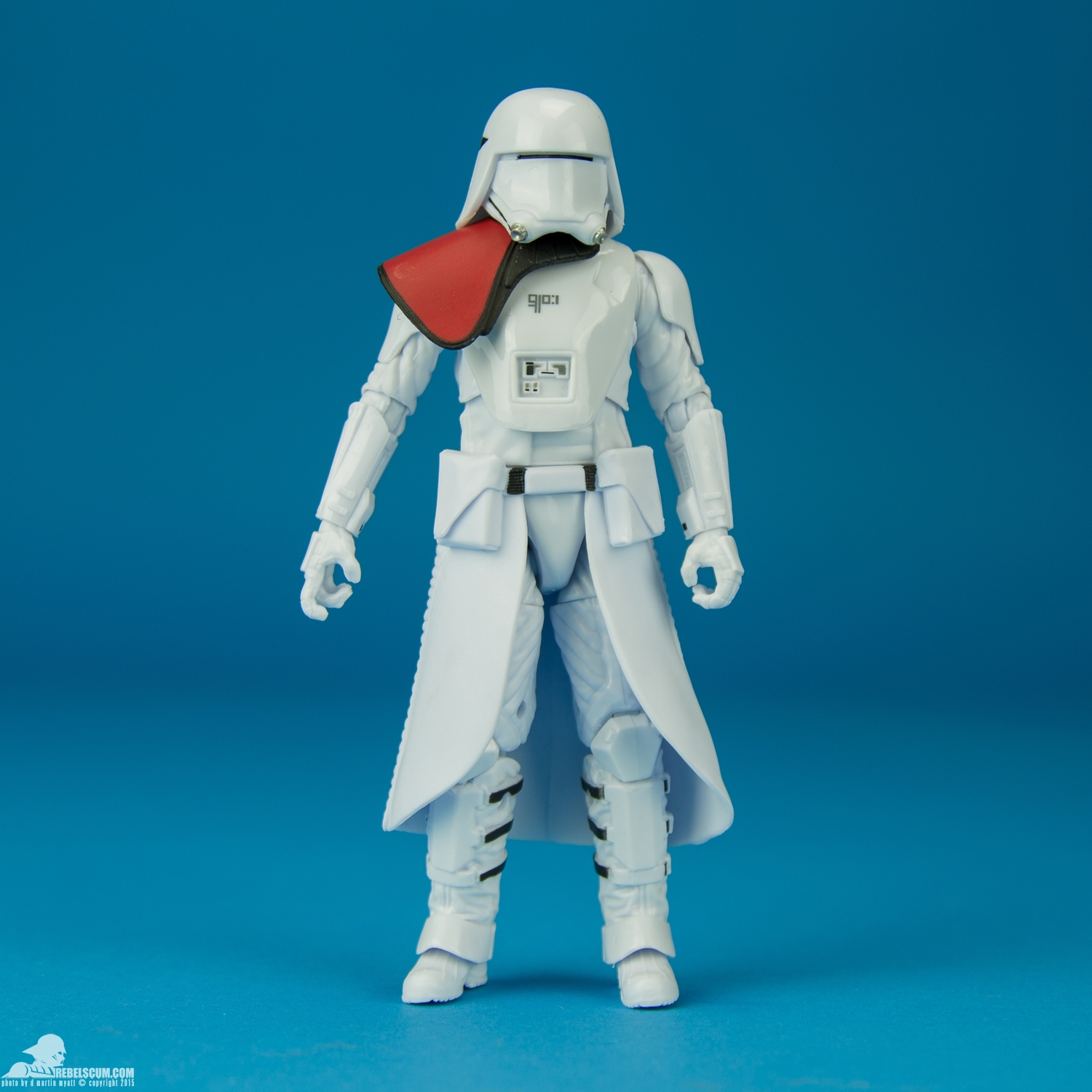 First-Order-Snowtrooper-Officer-The-Black-Series-6-inch-001.jpg