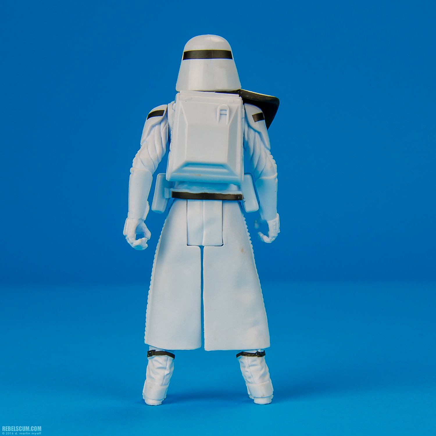 First-Order-Snowtrooper-officer-VS-Poe-Dameron-Rogue-One-010.jpg