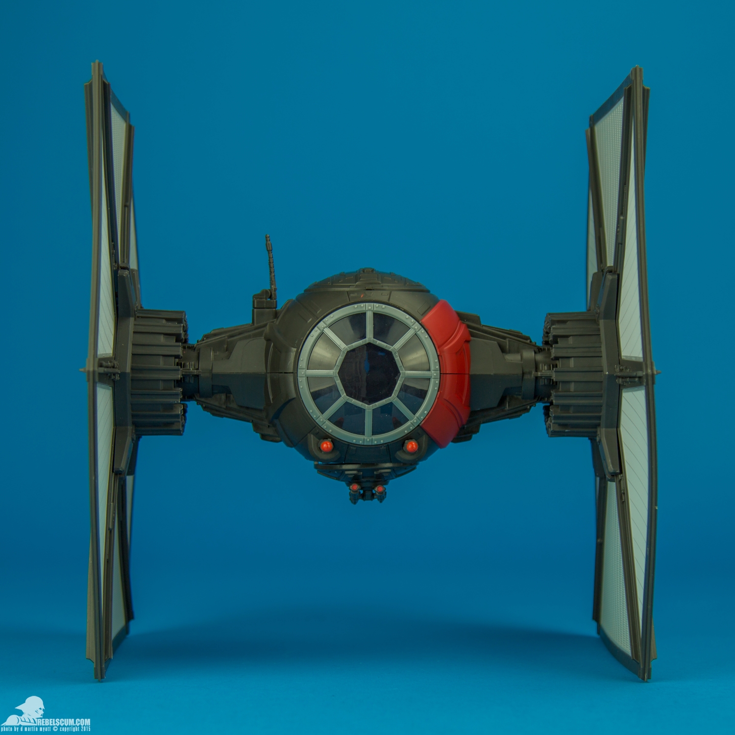 First-Order-Special-Forces-TIE-Fighter-The-Force-Awakens-001.jpg