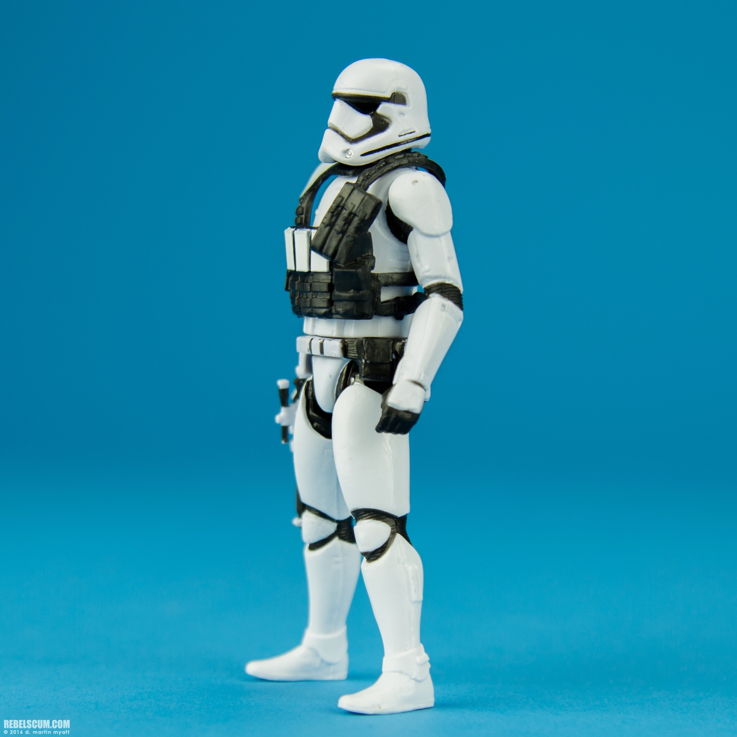 First-Order-Stormtrooper-Squad-Leader-The-Force-Awakens-003.jpg