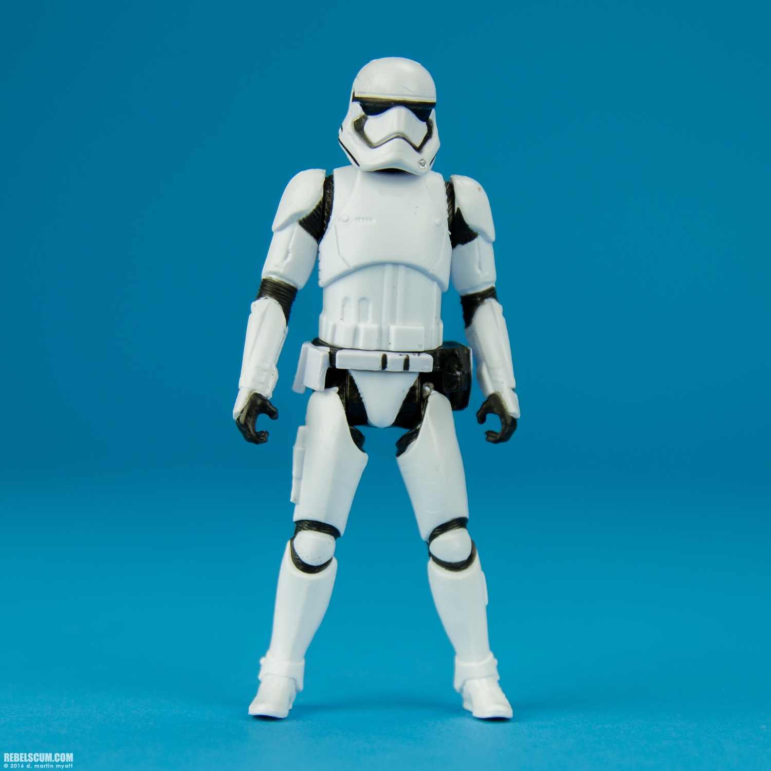 First-Order-Stormtrooper-Squad-Leader-The-Force-Awakens-005.jpg