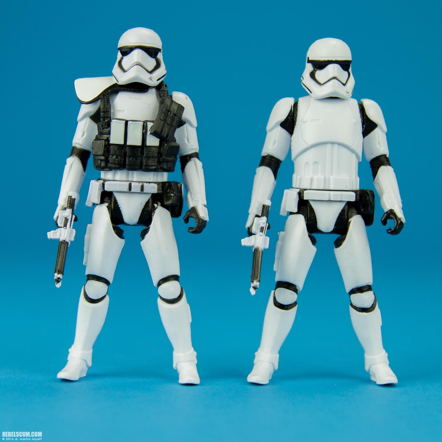 First-Order-Stormtrooper-Squad-Leader-The-Force-Awakens-012.jpg