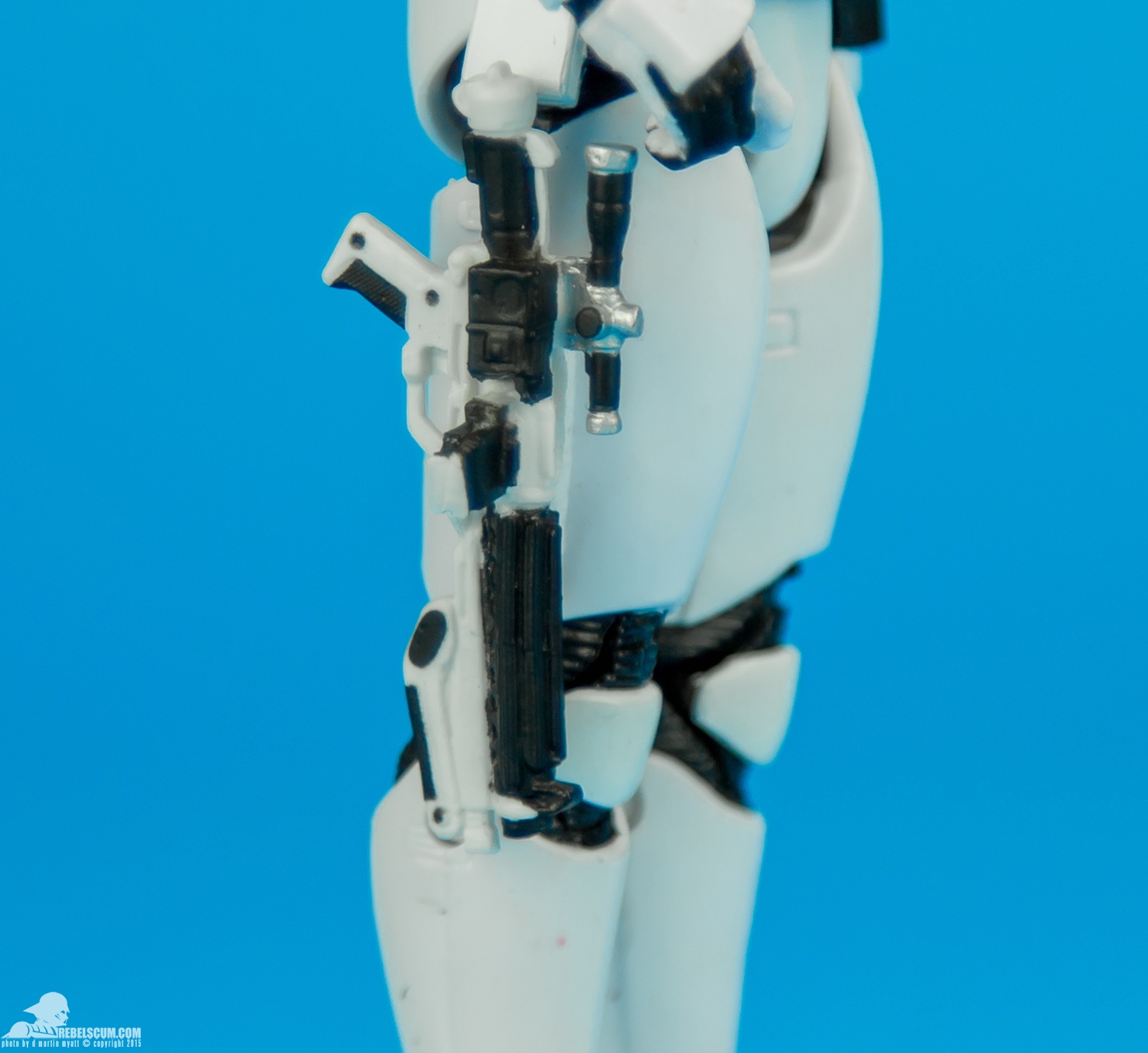 First-Order-Stormtrooper-The-Black-Series-6-inch-Star-Wars-SDCC-007.jpg