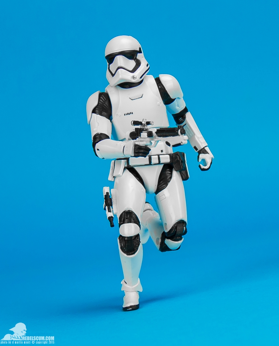 First-Order-Stormtrooper-The-Black-Series-6-inch-Star-Wars-SDCC-034.jpg