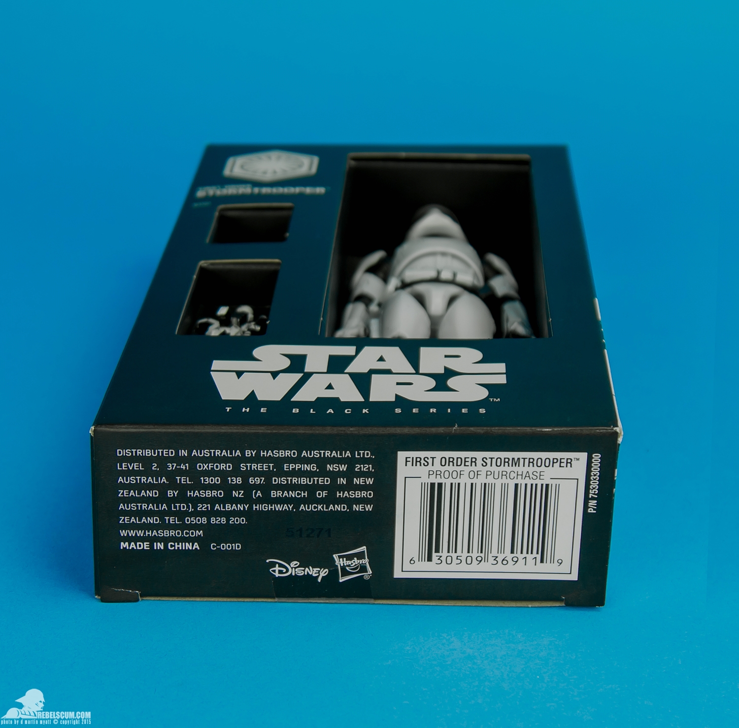 First-Order-Stormtrooper-The-Black-Series-6-inch-Star-Wars-SDCC-045.jpg