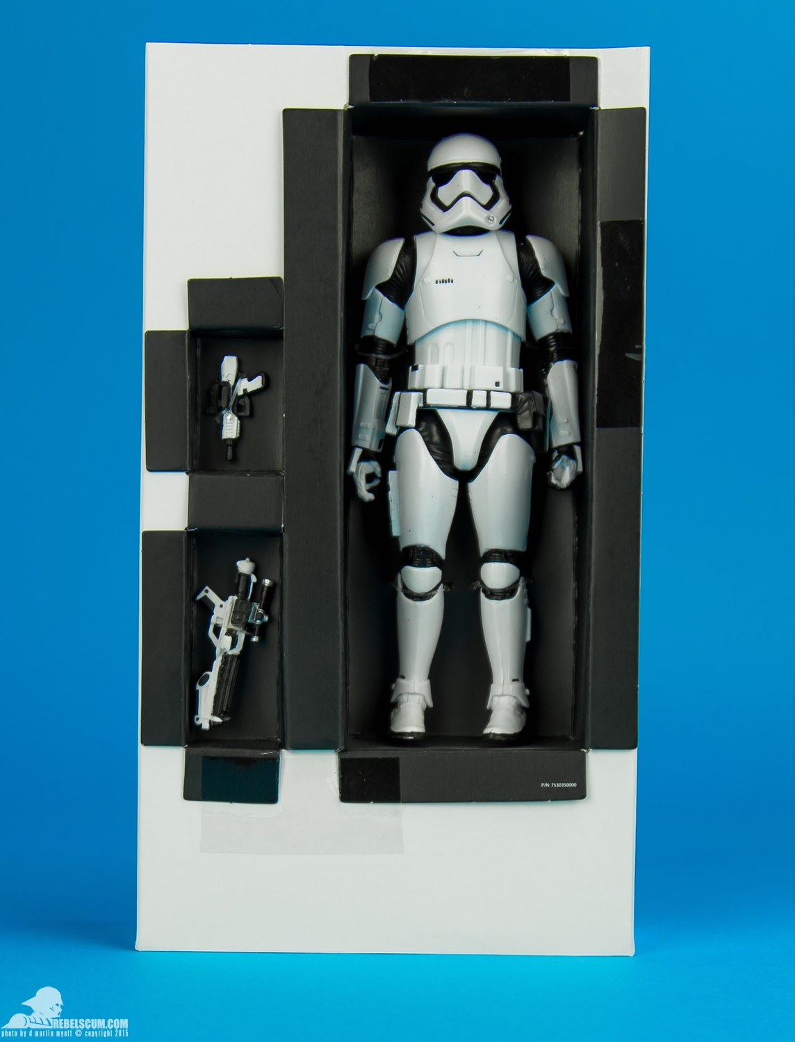 First-Order-Stormtrooper-The-Black-Series-6-inch-Star-Wars-SDCC-048.jpg