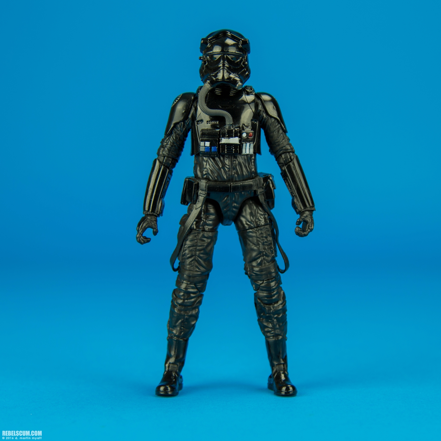 First-Order-TIE-Fighter-Pilot-11-The-Black-Series-6-inch-001.jpg