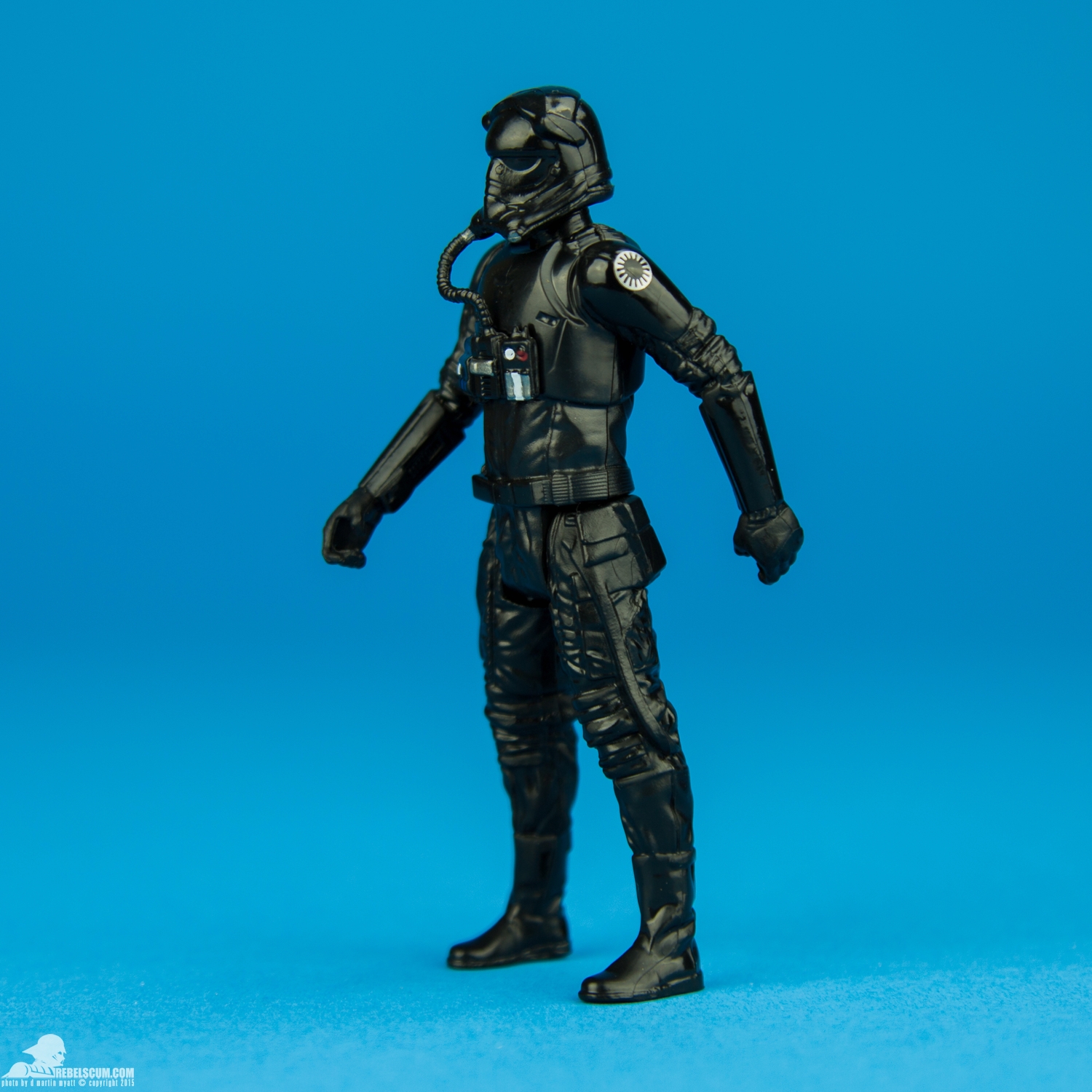 First-Order-TIE-Fighter-Pilot-The-Force-Awakens-003.jpg