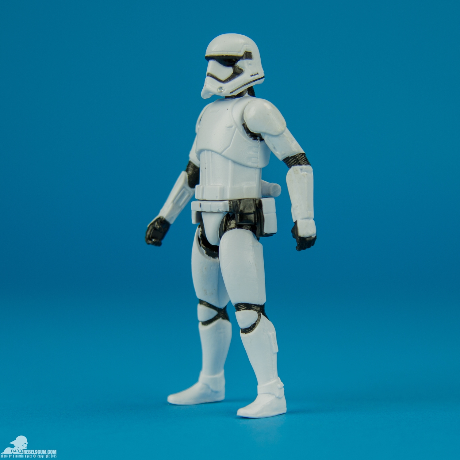 Fist-Order-Stormtrooper-II-The-Force-Awakens-Hasbro-003.jpg