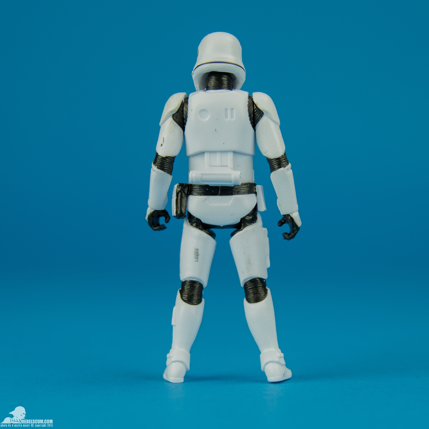 Fist-Order-Stormtrooper-II-The-Force-Awakens-Hasbro-004.jpg