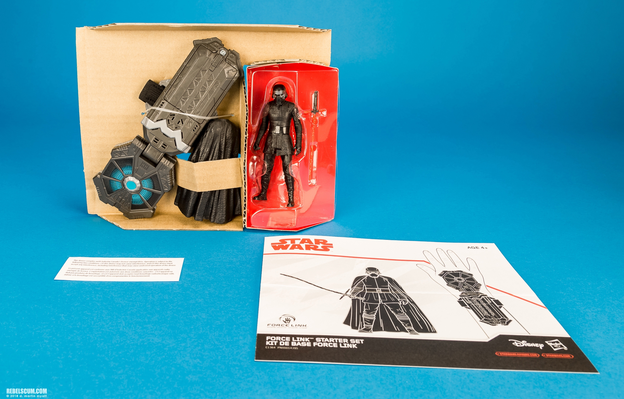 Force-Link-Starter-Set-The-Last-Jedi-Kylo-Ren-Hasbro-021.jpg