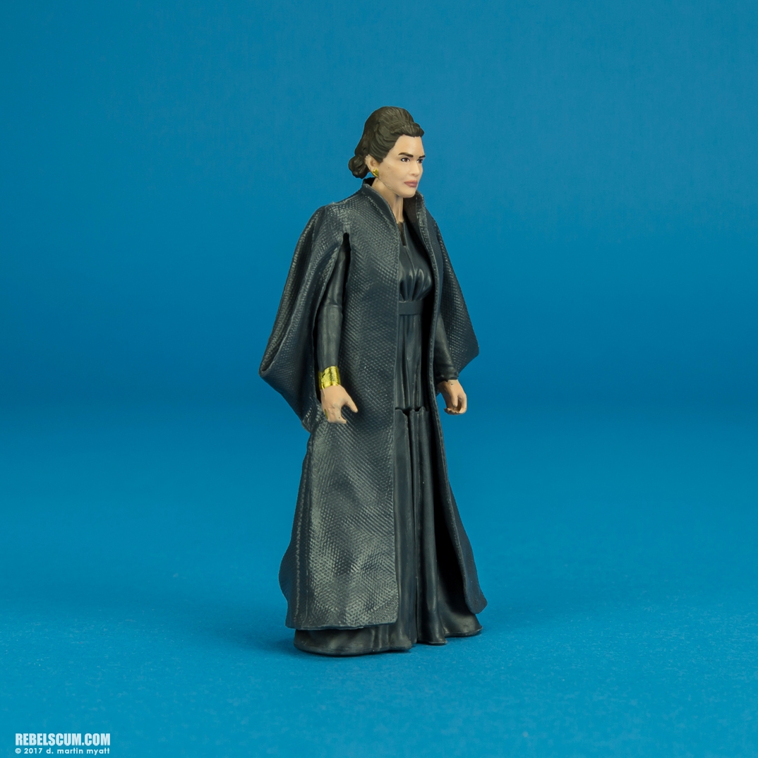 General-Leia-Organa-The-Last-Jedi-Universe-Hasbro-002.jpg