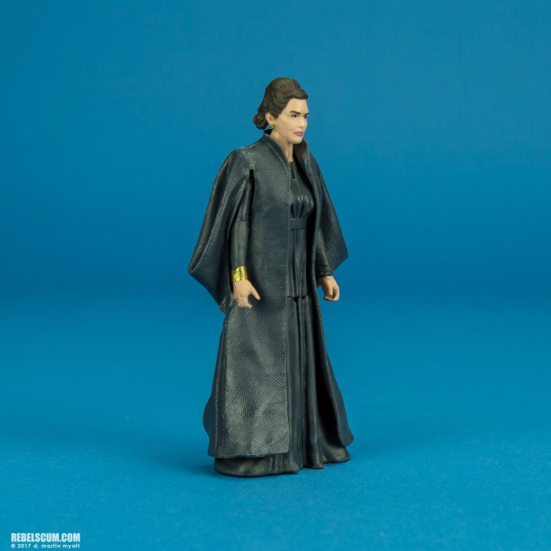 General-Leia-Organa-The-Last-Jedi-Universe-Hasbro-002.jpg