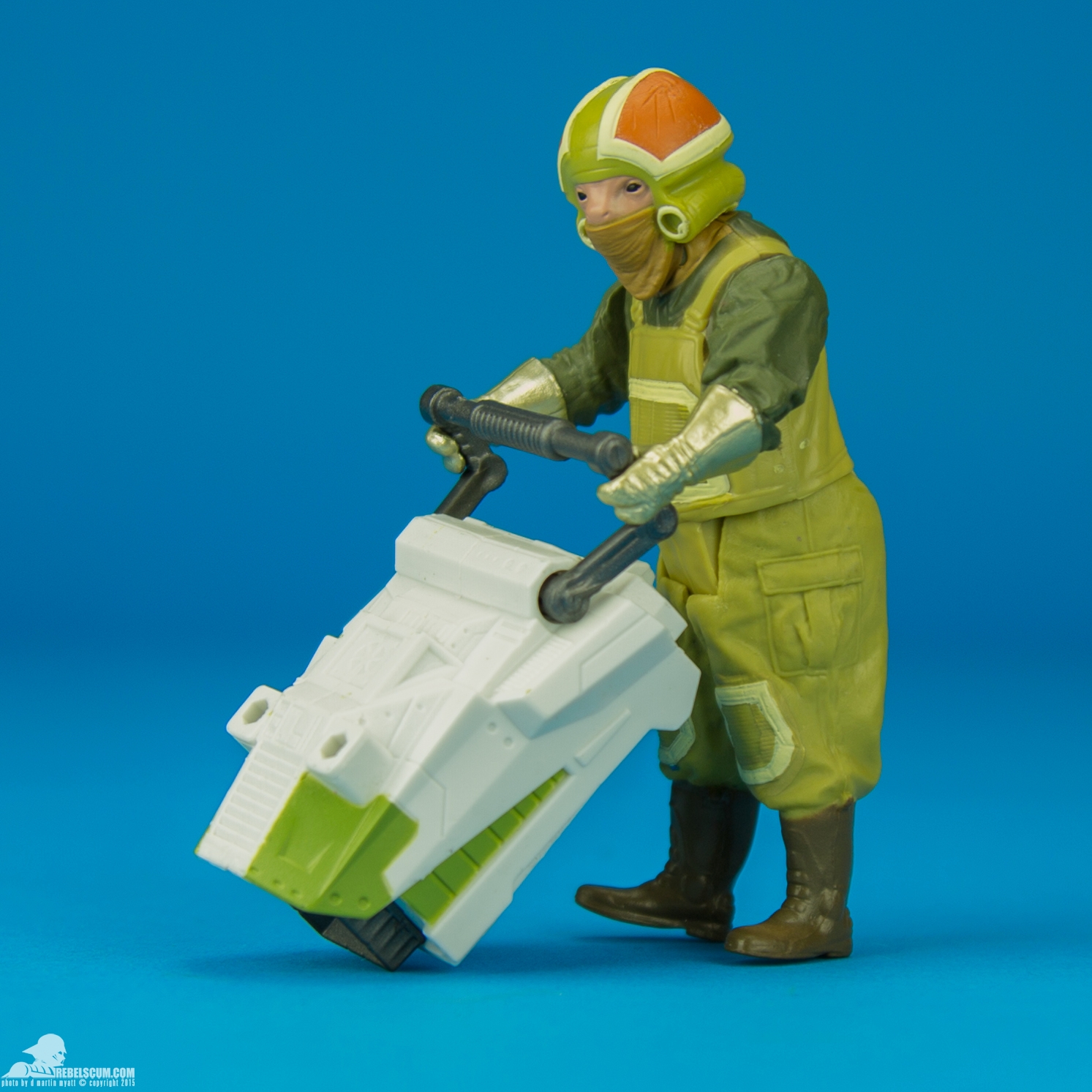 Goss-Toowers-The-Force-Awakens-Hasbro-007.jpg