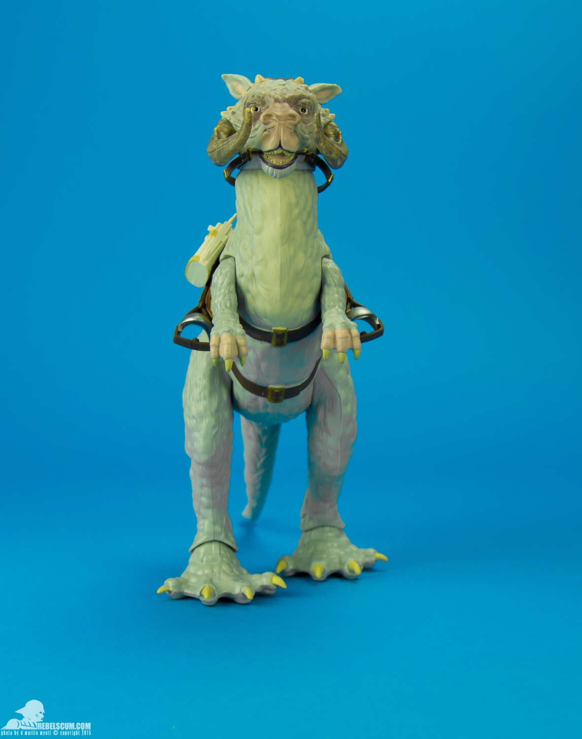 Han-Solo-and-Tauntaun-6-inch-The-Black-Series-009.jpg