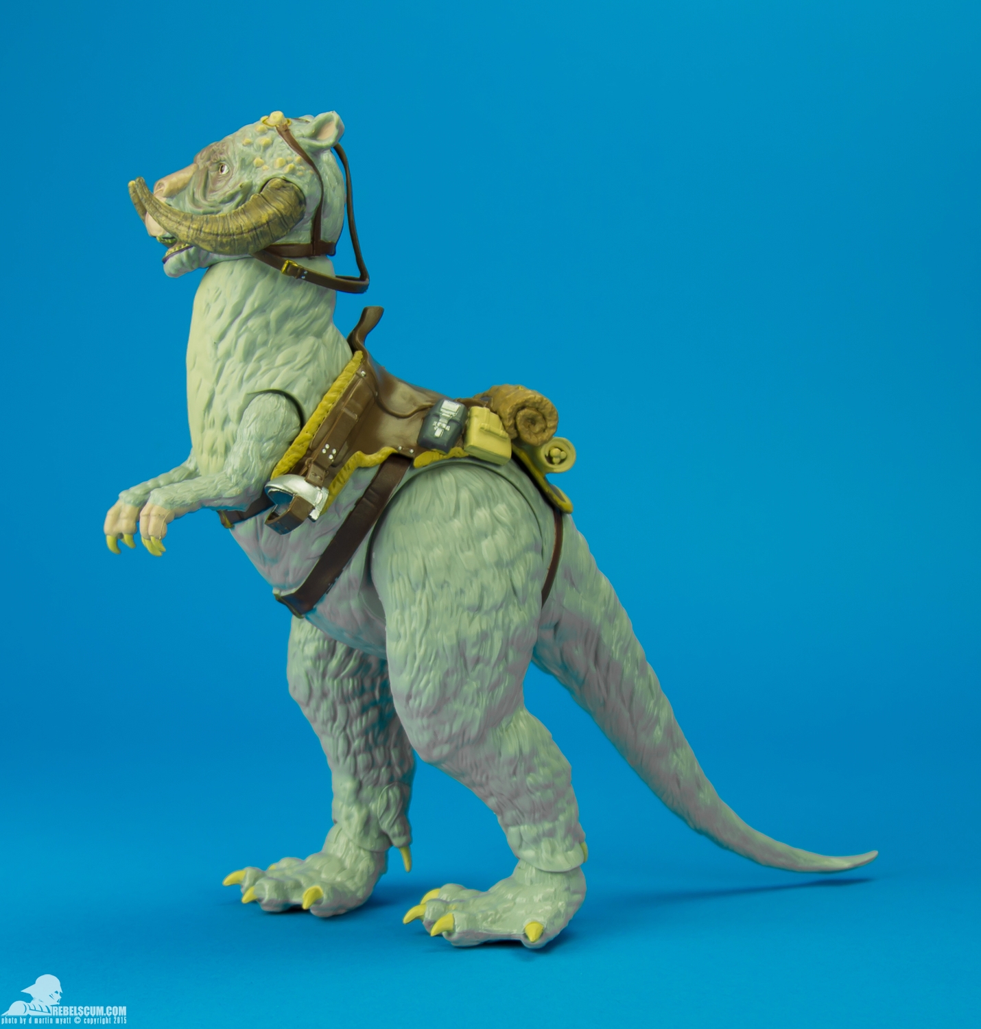 Han-Solo-and-Tauntaun-6-inch-The-Black-Series-011.jpg