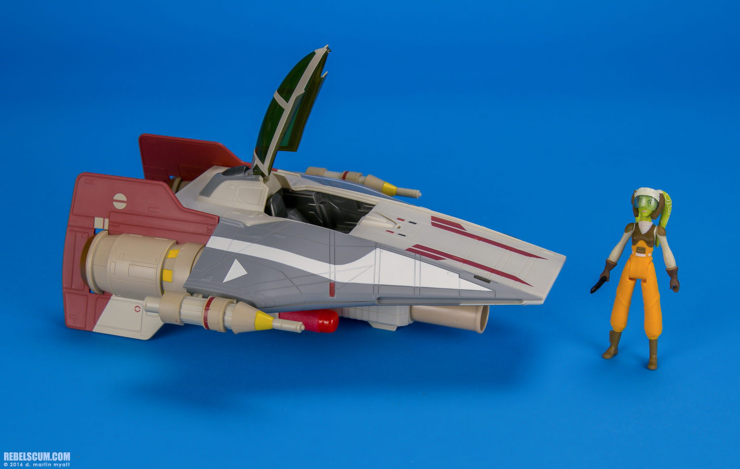 Hera-Syndullas-A-Wing-Class-II-vehicle-Rogue-One-024.jpg