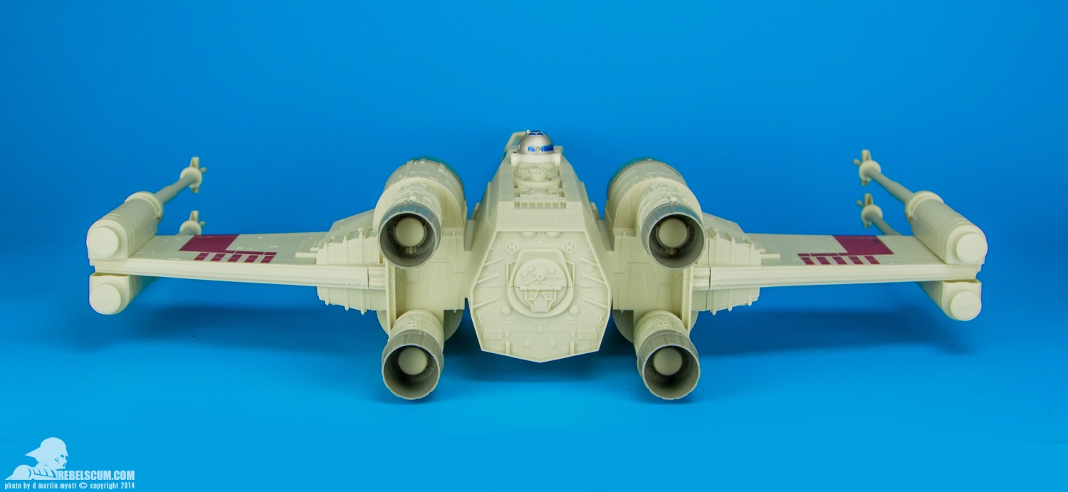 Hero-Series-X-Wing-Fighter-Star-Wars-Hasbro-006.jpg