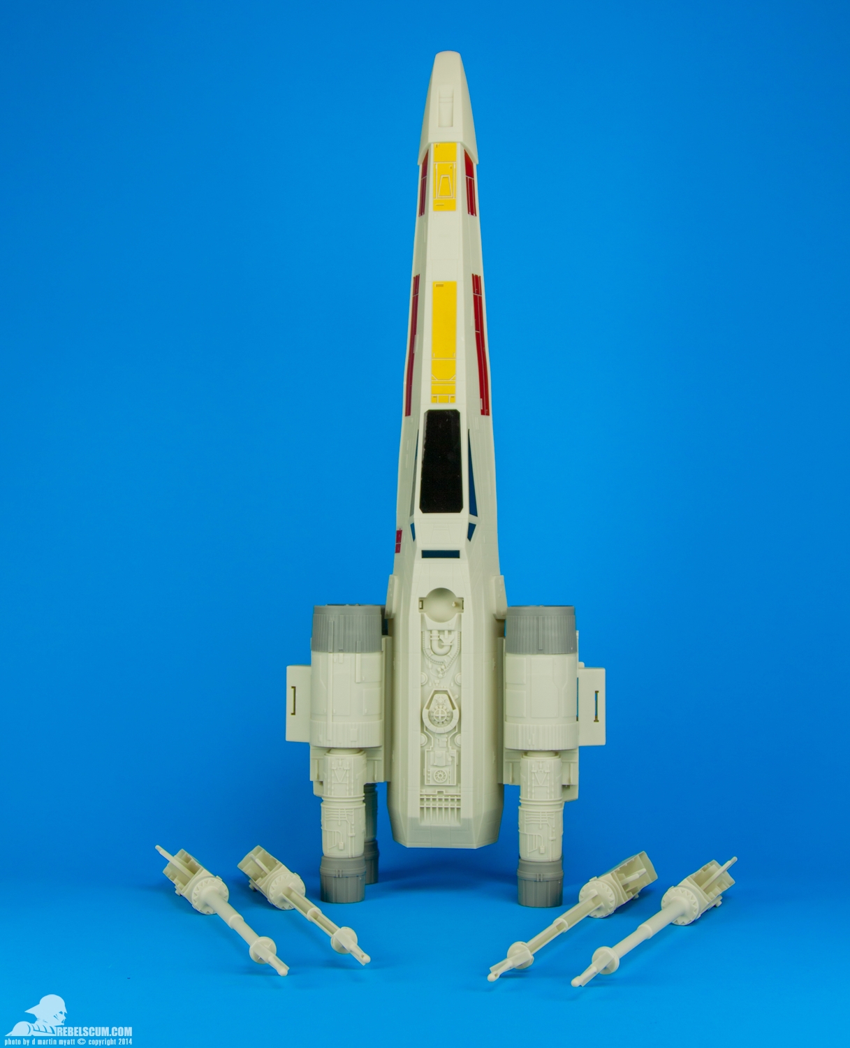 Hero-Series-X-Wing-Fighter-Star-Wars-Hasbro-011.jpg