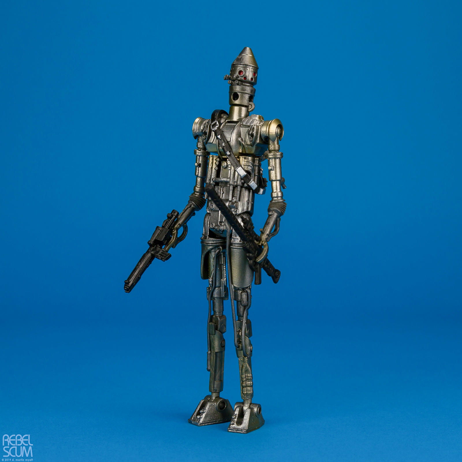 IG-88-The-Black-Series-Archive-Star-Wars-Hasbro-007.jpg