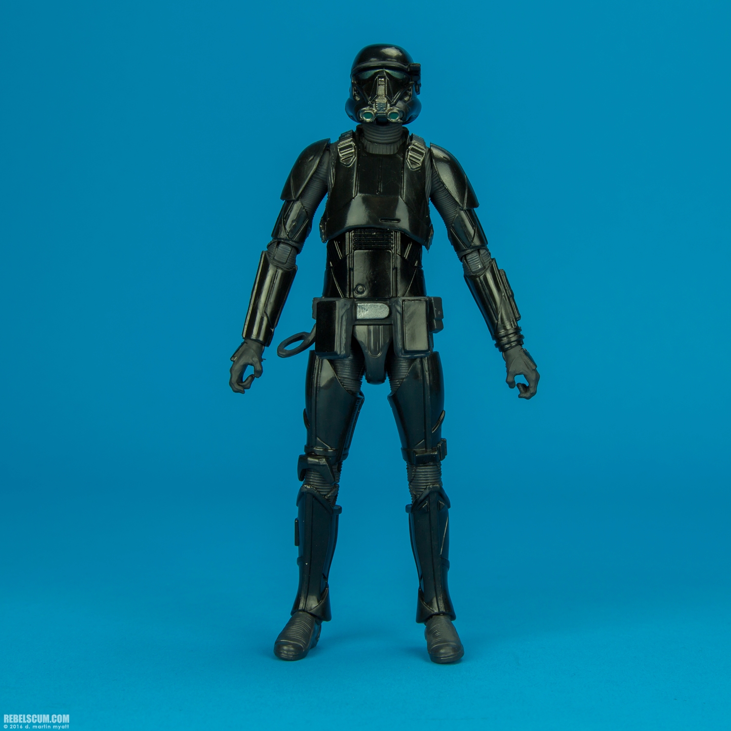 Imperial-Death-Trooper-25-The-Black-Series-6-inch-001.jpg