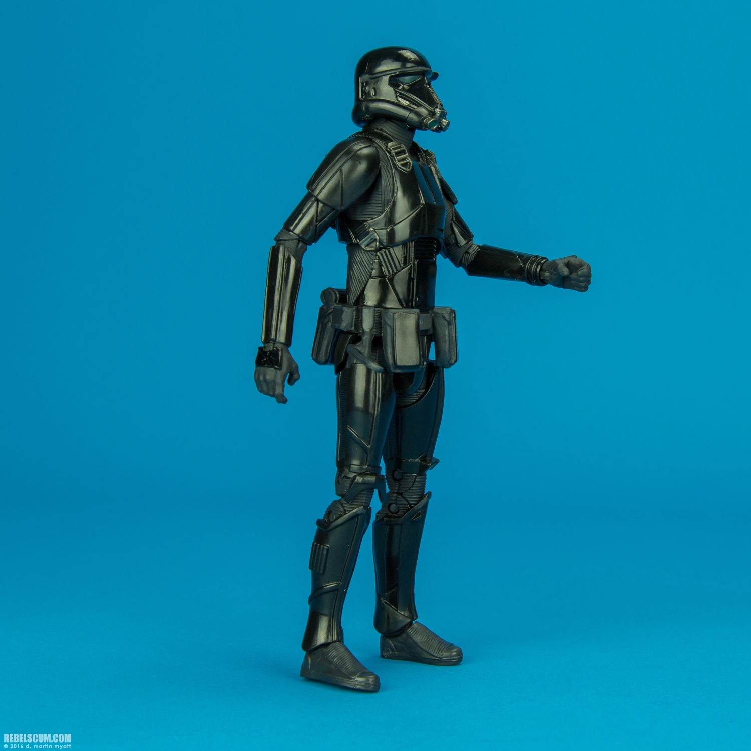 Imperial-Death-Trooper-25-The-Black-Series-6-inch-002.jpg