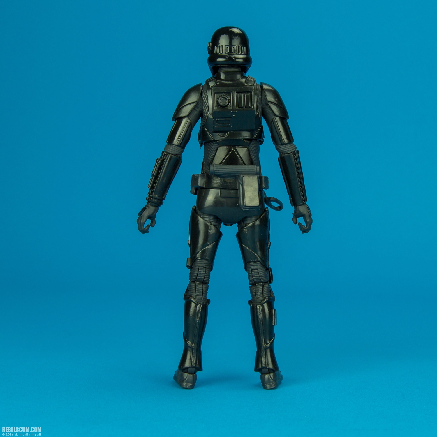 Imperial-Death-Trooper-25-The-Black-Series-6-inch-004.jpg