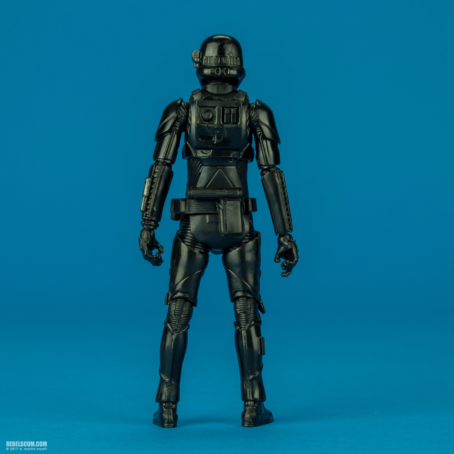 Imperial-Death-Trooper-The-Black-Series-C0663-B4054-004.jpg