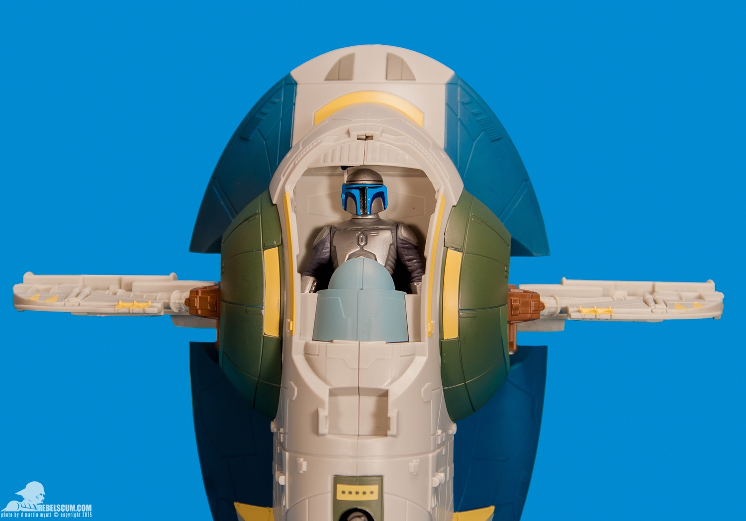 Jango-Fett-Slave-I-2013-Saga-Legends-Class-II-016.jpg