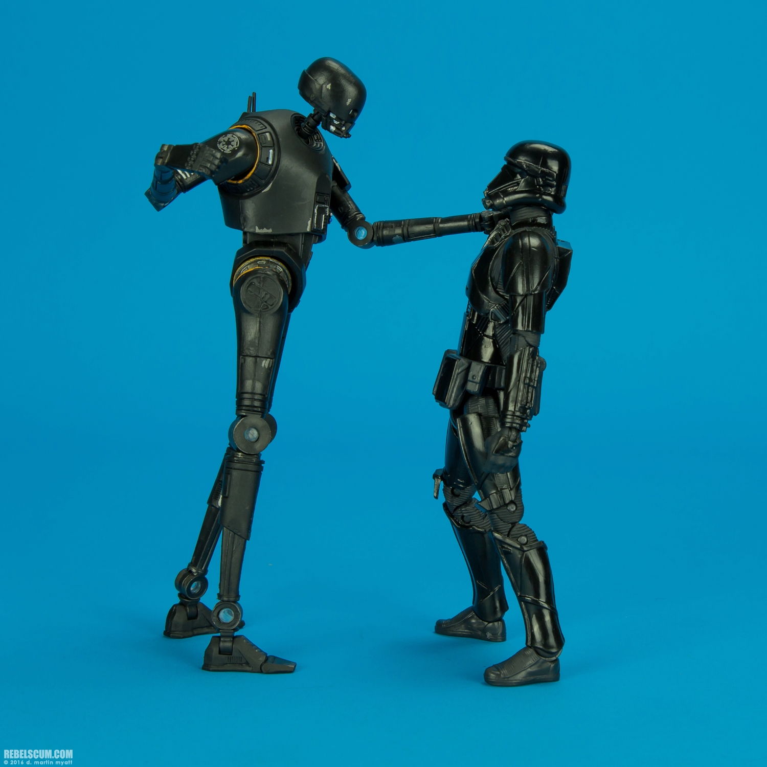 K-2SO-24-The-Black-Series-6-inch-Hasbro-Star-Wars-009.jpg