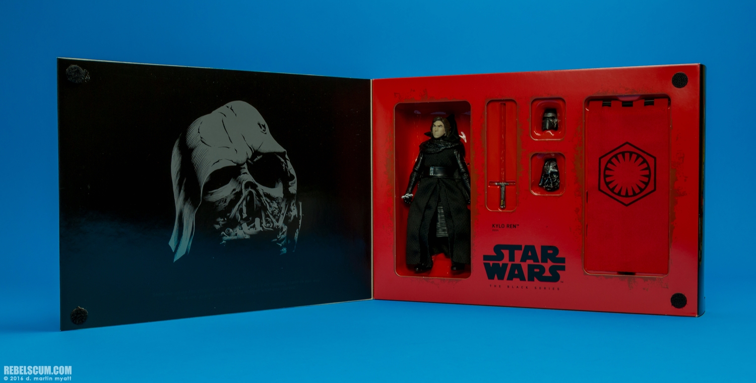 Kylo-Ren-6-inch-The-Black-Series-SDCC-Celebration-Europe-029.jpg